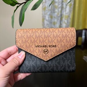 ❌SOLD❌Michael Kors Wallet